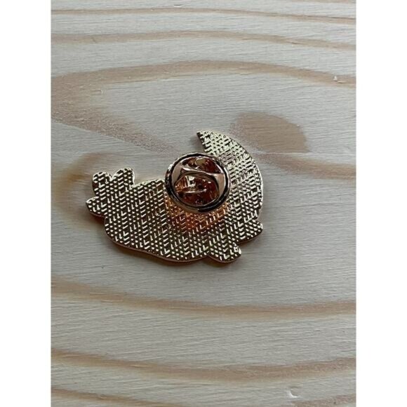 Axolotl Enamel Pin With Gold-Tone Finish Secure Backing Yellow & Purple - Picture 2 of 3